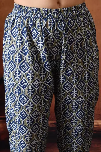 Blue printed cotton tunic with trousers co ords