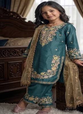 Trendy  kids wear heavy embroidery sequence work kurta set 2