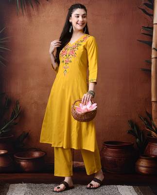 Floral embroidery pure cotton tunic with trousers 5