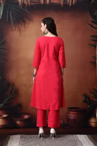 Ethnic embroidered tunic with trousers