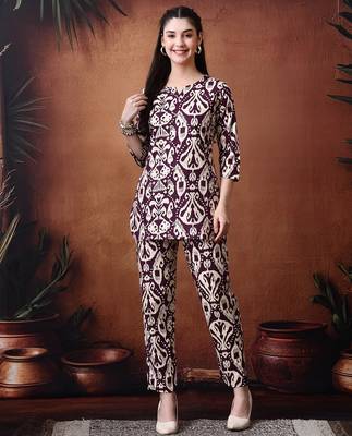 Printed round neck pure cotton tunic with trousers 1