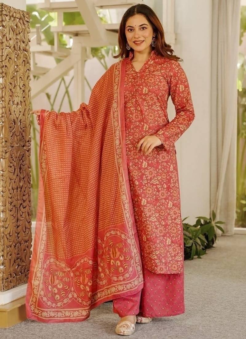  cambric cotton kurti set with dupatta & bottomheavy printed casual outfit