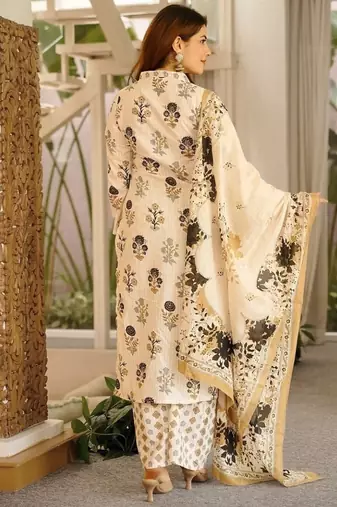  cambric cotton kurti set with dupatta & bottomheavy printed casual outfit