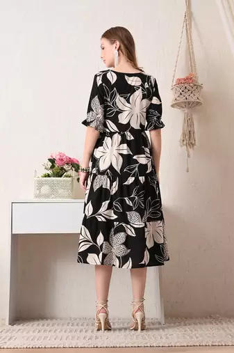 Floral print puff sleeve fit & flare dress