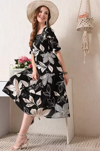 Floral print puff sleeve fit & flare dress