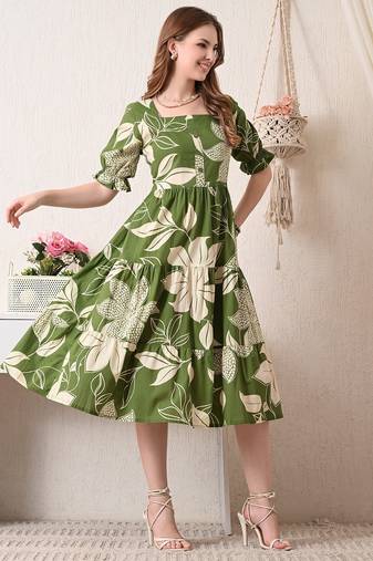 Floral print puff sleeve fit & flare midi dress