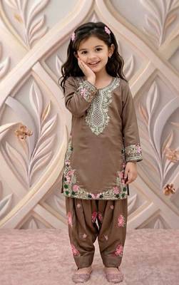  kids collection  kids wear heavy embroidery sequence work kurta set 3