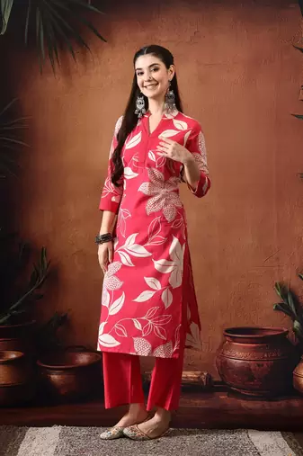 Floral printed regular pure cotton kurta with trousers