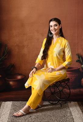 Floral printed mandarin collar pure cotton kurta with palazzos 5