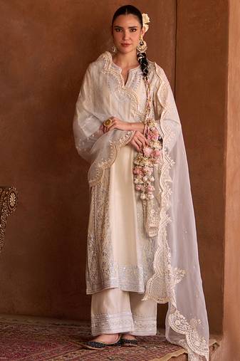 Daisy ivory blue embroidered silk chanderi kurta set