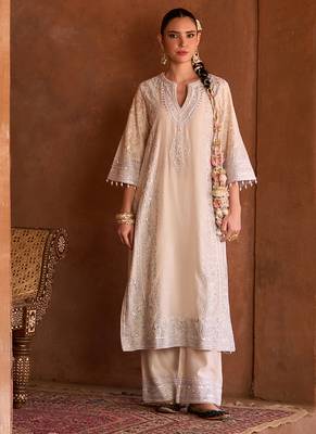 Daisy ivory blue embroidered silk chanderi kurta set 2