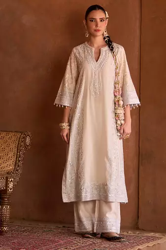 Daisy ivory blue embroidered silk chanderi kurta set