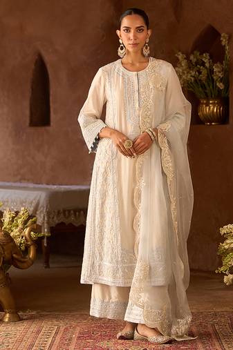 Daisy ivory blue embroidered silk chanderi kurta set