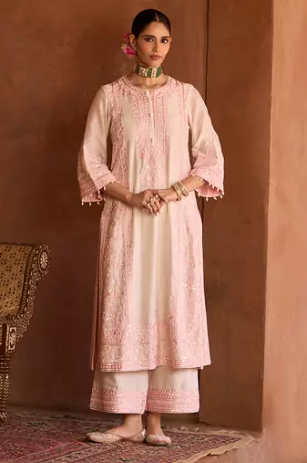 Pink embroidered silk chanderi kurta set
