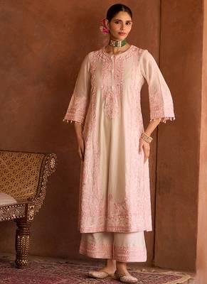 Pink embroidered silk chanderi kurta set 4