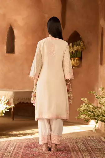 Pink embroidered silk chanderi kurta set