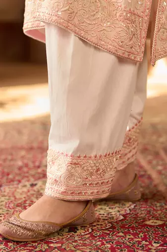 Pink embroidered silk chanderi kurta set
