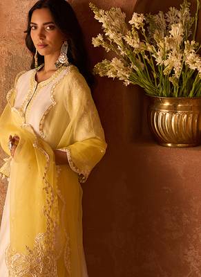 Lemon yellow embroidered silk chanderi kurta set 2