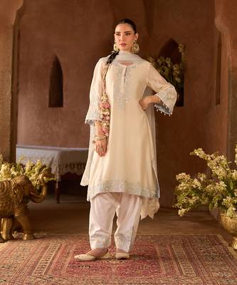 Daisy ivory blue embroidered silk chanderi kurta set 1