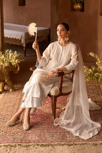Daisy ivory blue embroidered silk chanderi kurta set
