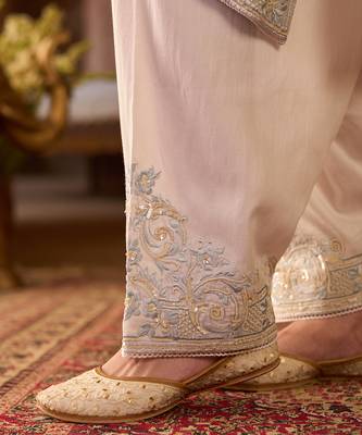 Daisy ivory blue embroidered silk chanderi kurta set 4