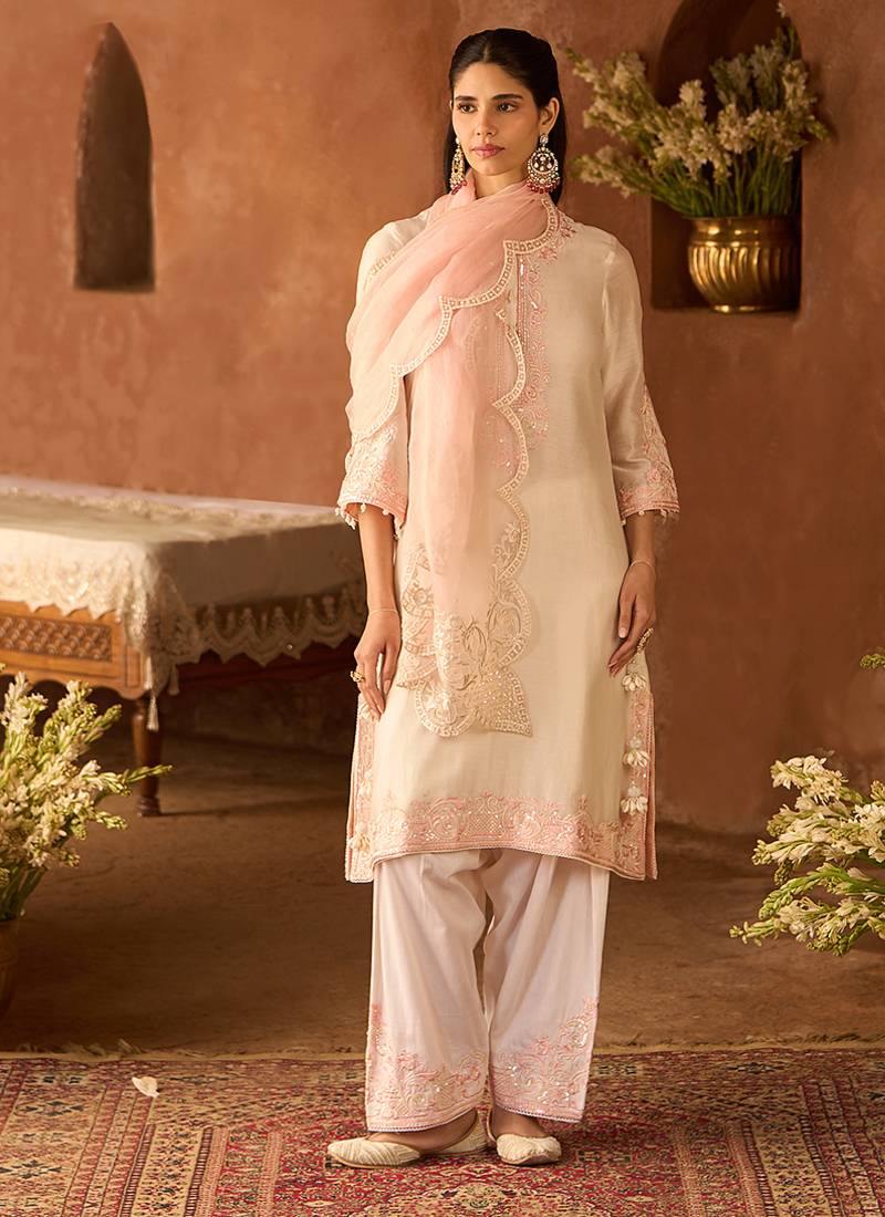 Pink embroidered silk chanderi kurta set