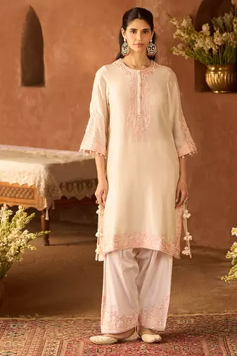 Pink embroidered silk chanderi kurta set