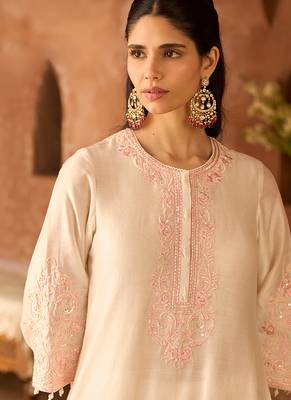 Pink embroidered silk chanderi kurta set 5