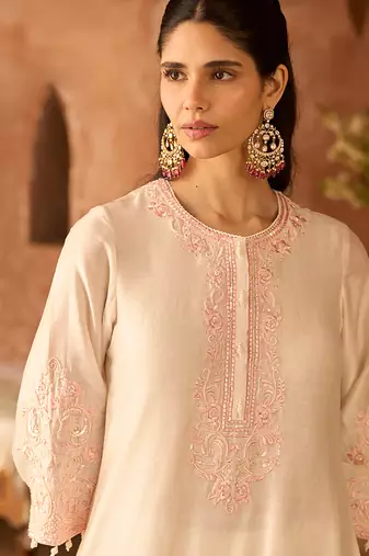 Pink embroidered silk chanderi kurta set