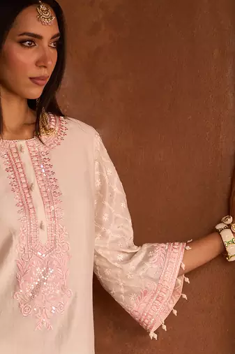 Pink embroidered silk chanderi kurta set