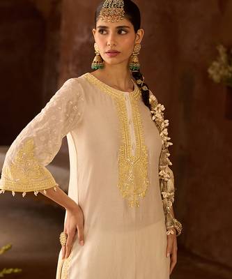 Lemon yellow embroidered silk chanderi kurta set 2