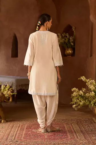 Daisy ivory blue embroidered silk chanderi kurta set