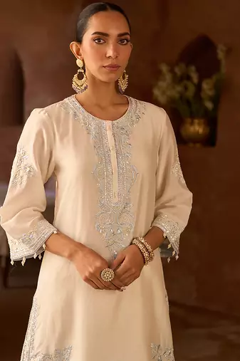 Daisy ivory blue embroidered silk chanderi kurta set