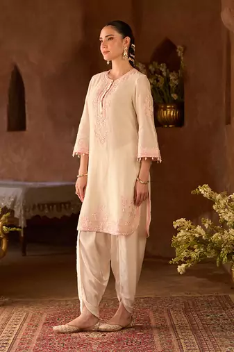 Pink embroidered silk chanderi kurta set