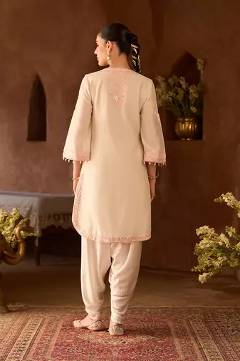 Pink embroidered silk chanderi kurta set