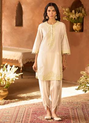 Mint green embroidered silk chanderi kurta set 1