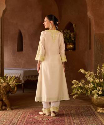 Mint green embroidered silk chanderi kurta set 2