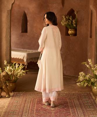 Mint green embroidered silk chanderi kurta set 3