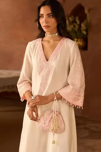 Pink embroidered silk chanderi kurta set