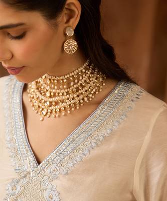 Daisy ivory blue embroidered silk chanderi kurta set 4