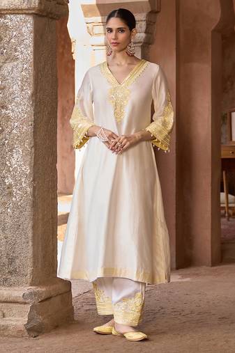 Lemon yellow embroidered silk chanderi kurta set