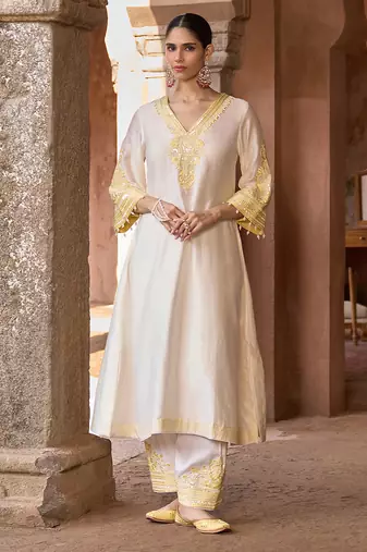 Lemon yellow embroidered silk chanderi kurta set
