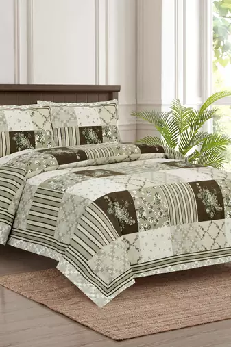 Bedsheet with Pillow Covers for Home & Bedroom Use