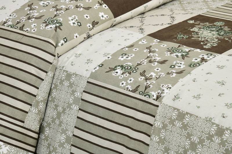 Bedsheet with Pillow Covers for Home & Bedroom Use