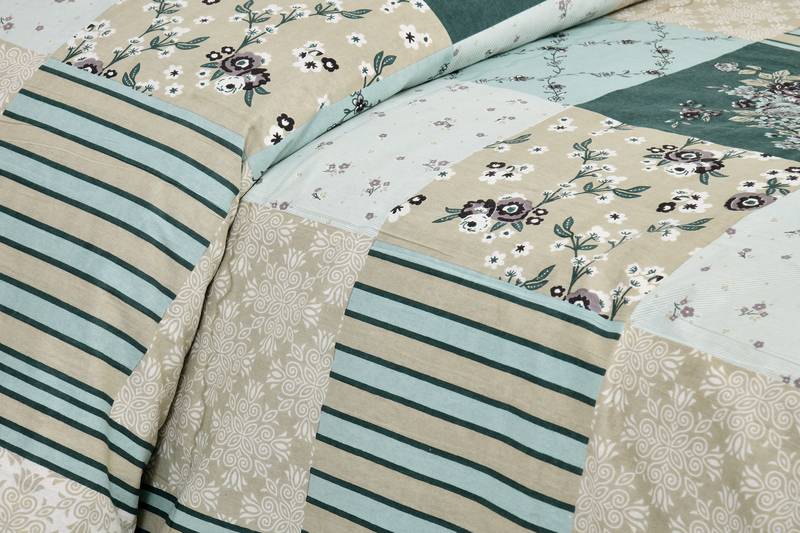 Bedsheet with Pillow Covers for Home & Bedroom Use
