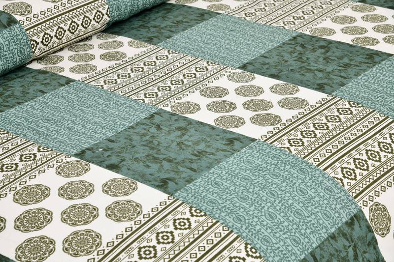 Bedsheet with Pillow Covers for Home & Bedroom Use