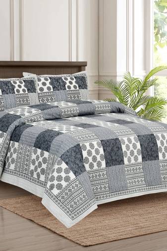 Bedsheet with Pillow Covers for Home & Bedroom Use