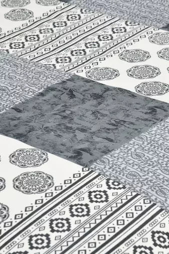 Bedsheet with Pillow Covers for Home & Bedroom Use