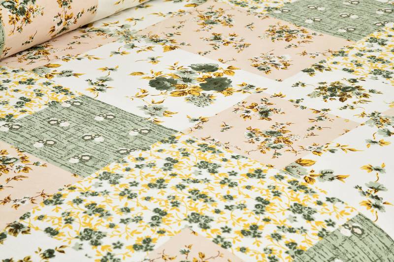 Bedsheet with Pillow Covers for Home & Bedroom Use