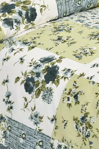Bedsheet with Pillow Covers for Home & Bedroom Use